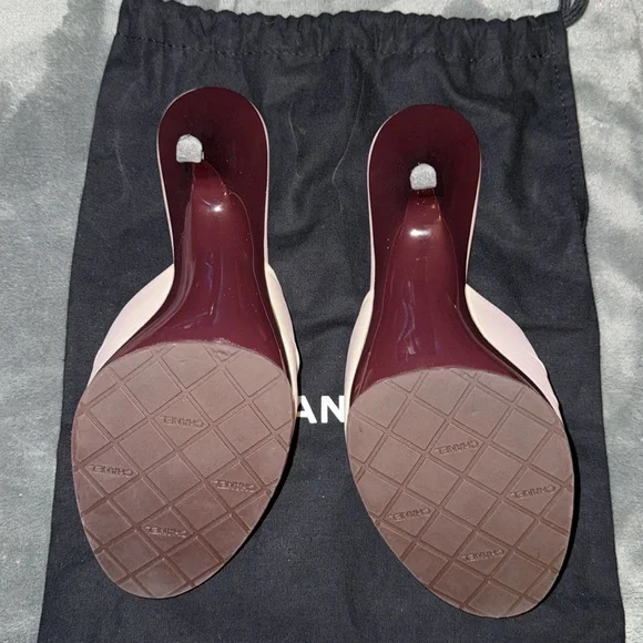 Preloved Chanel mules size 7B excellent condition look at pictures with DB - Picture 3 of 7